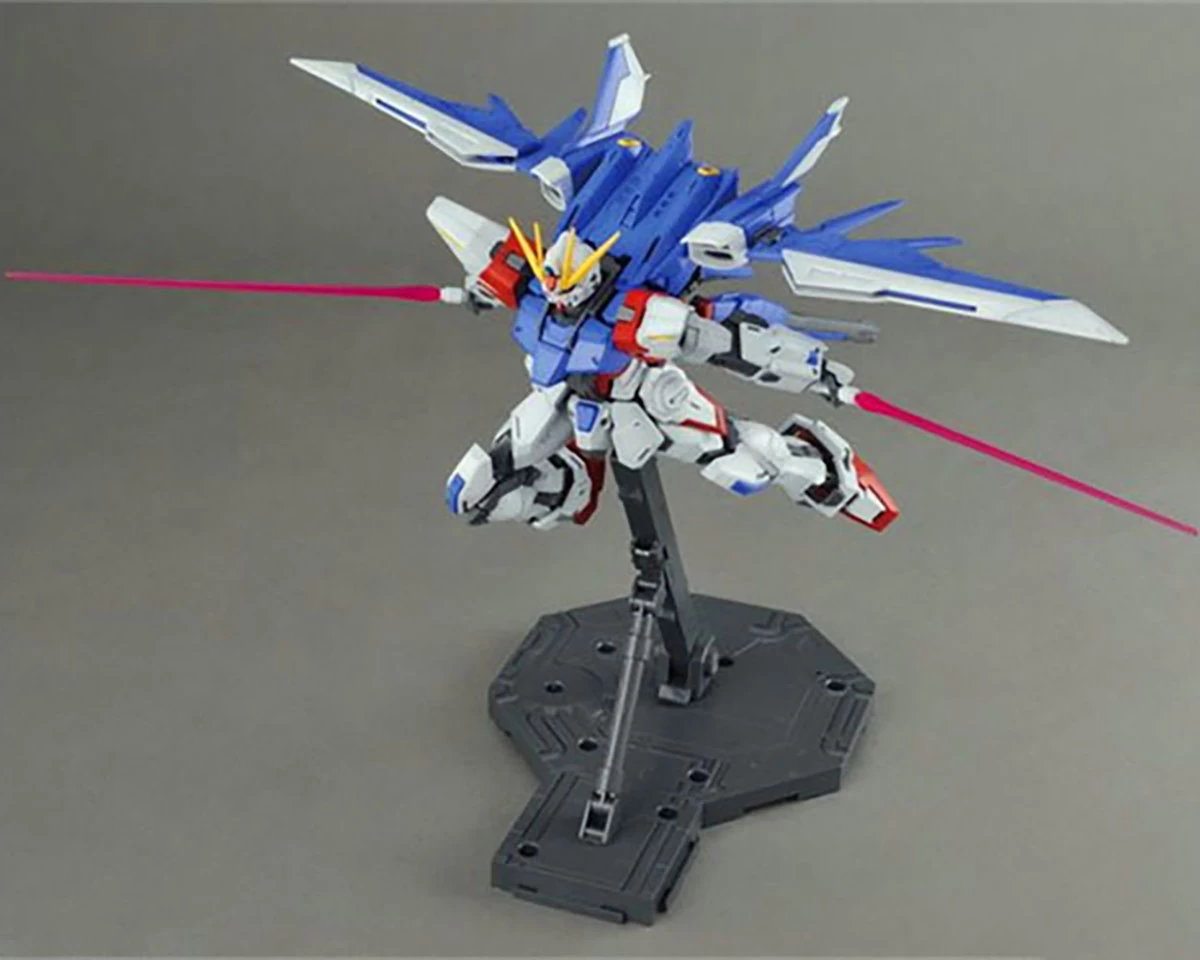 MG 1/100 MG 1/100 BUILD STRIKE GUNDAM FULL PACKAGE 8 MG 1/100 MG 1/100 BUILD STRIKE GUNDAM FULL PACKAGE – Image 6