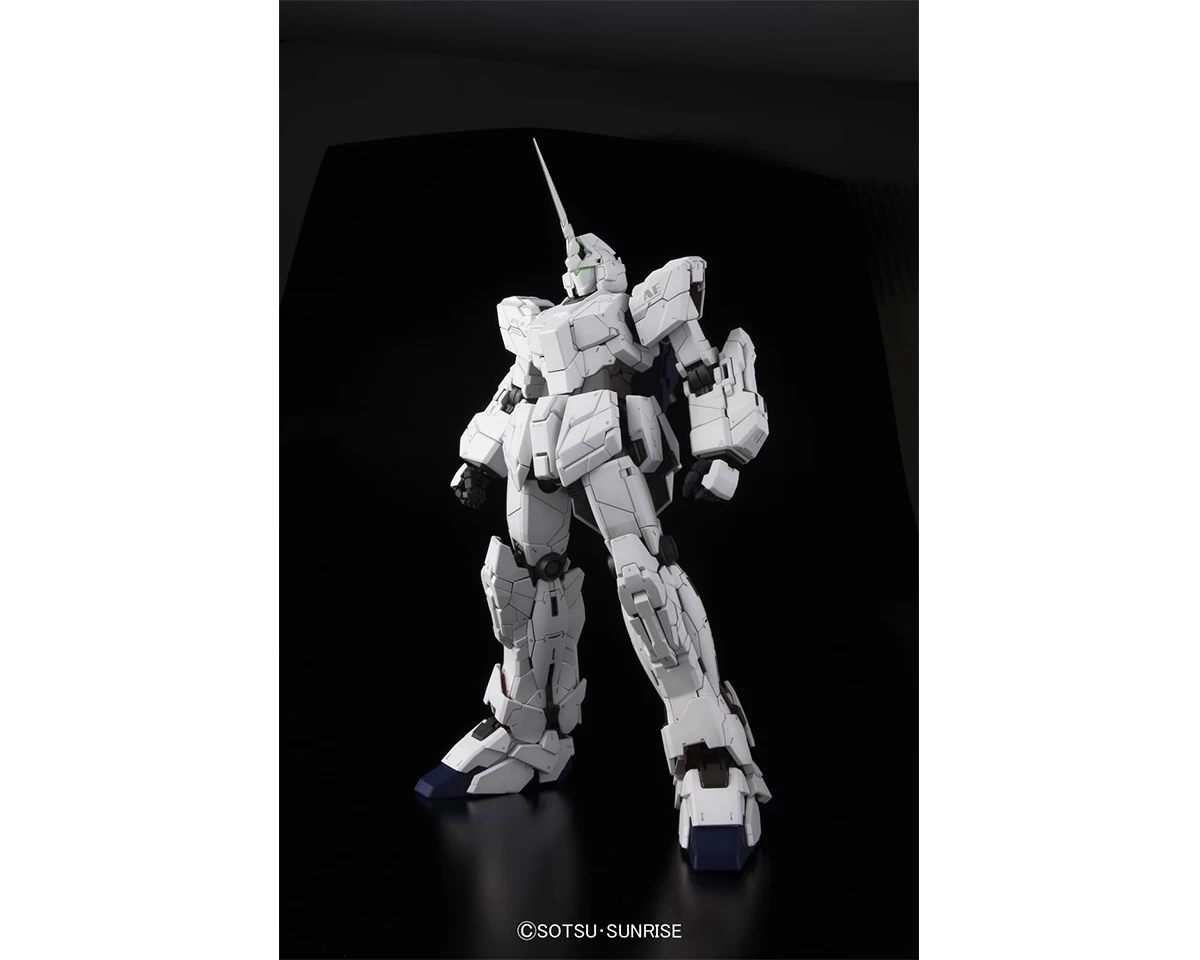 PG 1/60 UNICORN GUNDAM 5 PG 1/60 UNICORN GUNDAM – Image 3