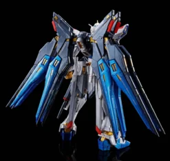 RG 1/144 STRIKE FREEDOM GUNDAM (TITANIUM FINISH) -Figurines Du Modèle pb rg strike freedom titanium 2