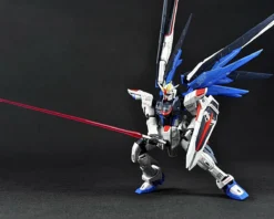 RG 1/144 FREEDOM GUNDAM 15 RG 1/144 FREEDOM GUNDAM -Figurines Du Modèle rg freedom 8 1